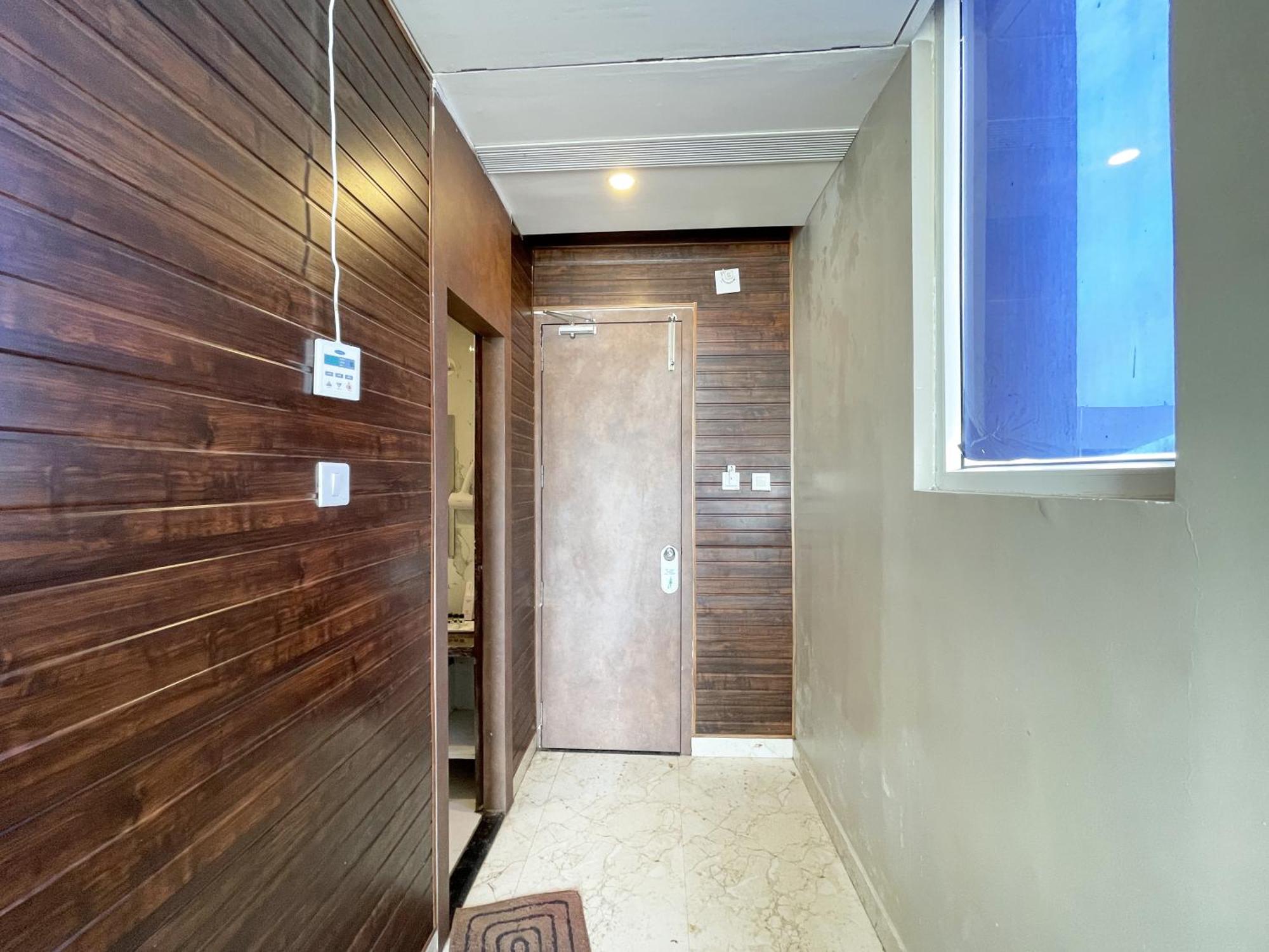 Hotel Tbs In Purî Extérieur photo