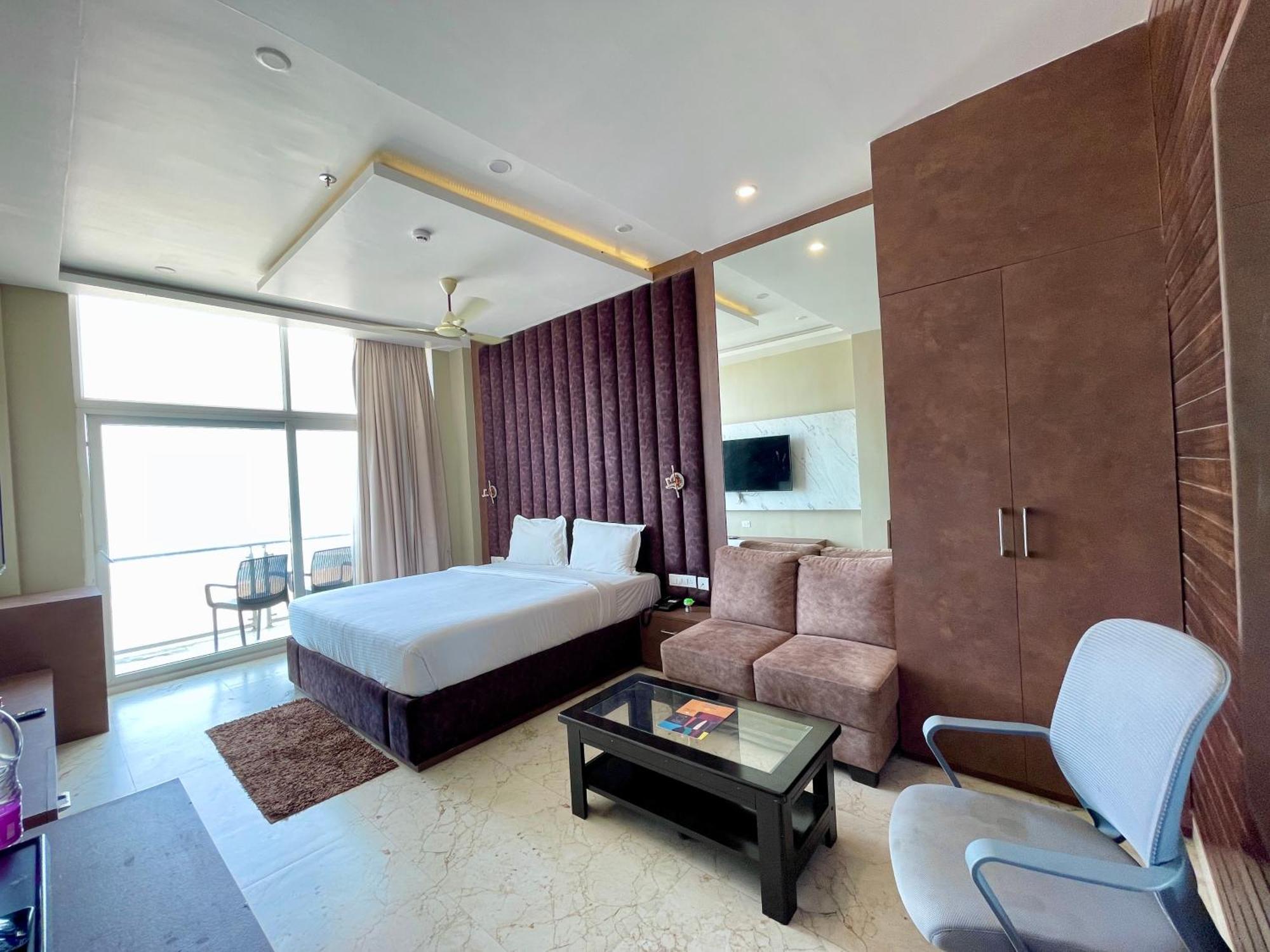 Hotel Tbs In Purî Extérieur photo