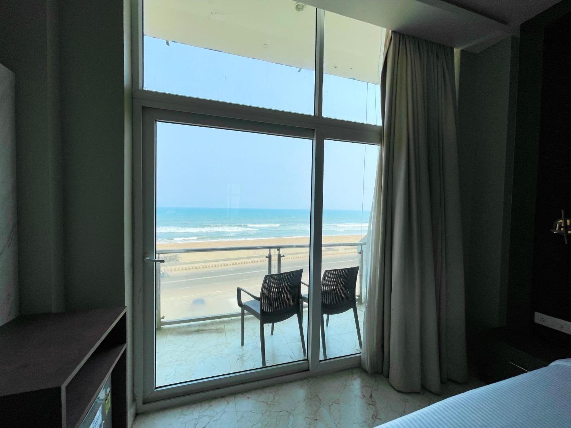 Hotel Tbs In Purî Extérieur photo