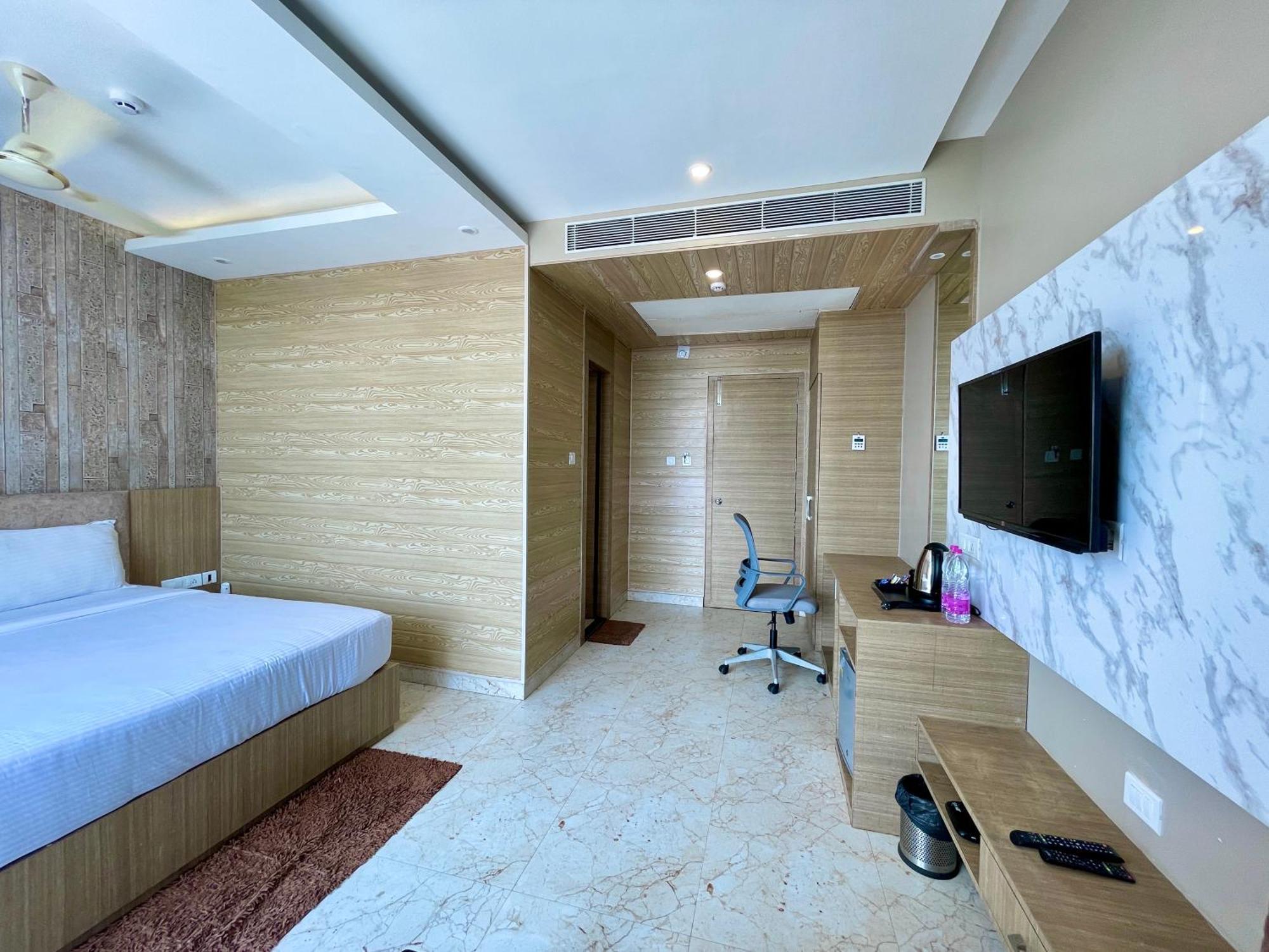 Hotel Tbs In Purî Extérieur photo