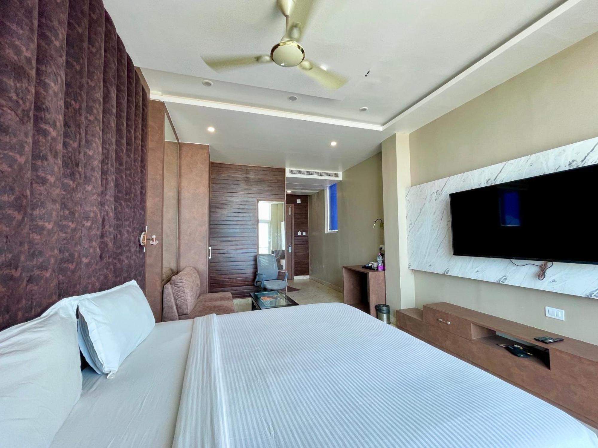 Hotel Tbs In Purî Extérieur photo